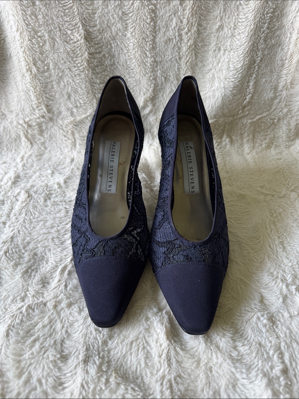 Valerie Stevens Navy Lace Pointed-Toe Pumps